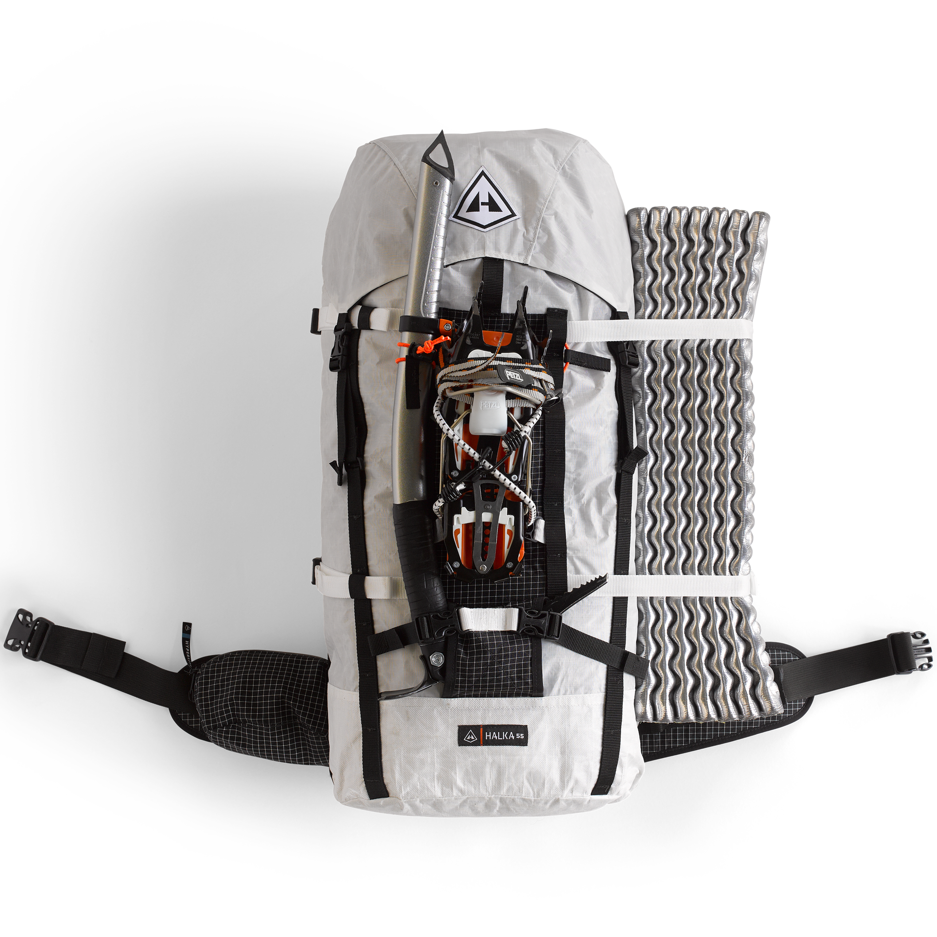 Front view of the Halka 70 by Hyperlite Mountain gear