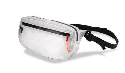 Front view of the ultralight and versatile Hyperlite Mountain Gear Versa in White