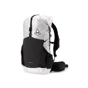 Front view of the Hyperlite Mountain Gear Waypoint 35 in White with Ultralight Dyneema® Stretch Mesh center pocket