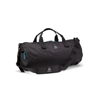 Front view of the Hyperlite Mountain Gear 30L Approach Duffel in Black made from Dyneema® Composite Fabrics