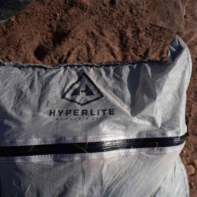 Detail shot of the front zipper of Hyperlite Mountain Gear's Stuff Sack Pillow