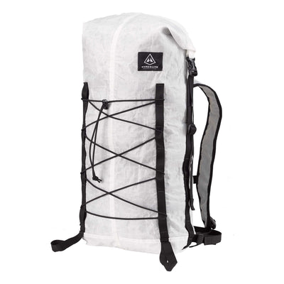 Front view of Hyperlite Mountain Gear's Summit 30 Pack in White