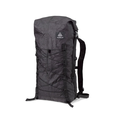 Front view of Hyperlite Mountain Gear's Summit 30 Pack in Black