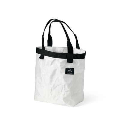A front view of the 20L GOAT Tote in White made from DCH150 as part of the Hyperlite Mountain Gear Perfect Shot Bundle